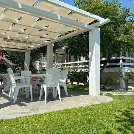 Fofo - Beautiful Sea Front With 650m2 Garden Villa Nea Kallikrateia