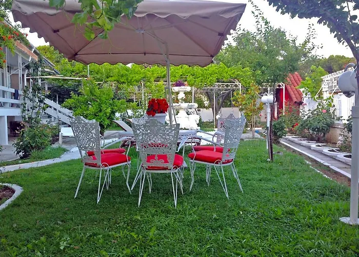 Fofo - Beautiful Sea Front With 650m2 Garden *