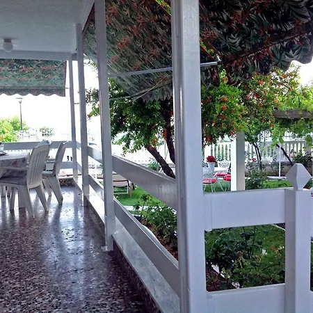 Fofo - Beautiful Sea Front With 650m2 Garden ヴィラ