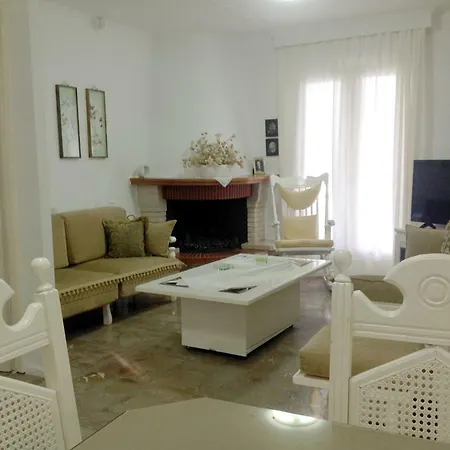 Fofo - Beautiful Sea Front With 650m2 Garden Villa *