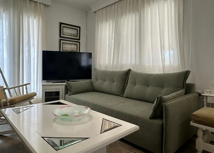 Fofo - Beautiful Sea Front With 650m2 Garden Βίλα Nea Kallikrateia