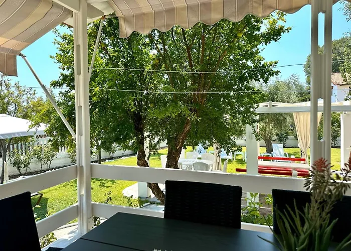 Fofo - Beautiful Sea Front With 650m2 Garden * Nea Kallikrateia
