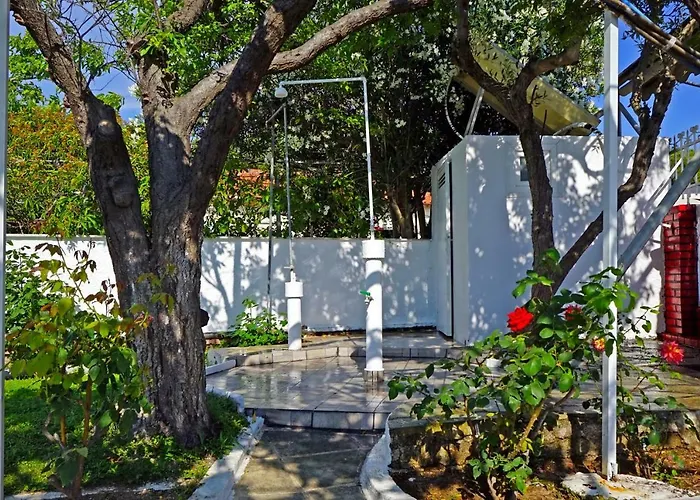 Fofo - Beautiful Sea Front With 650m2 Garden Βίλα Nea Kallikrateia