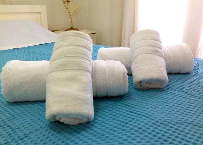 Fofo - Beautiful Sea Front With 650m2 Garden