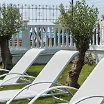 빌라 Fofo - Beautiful Sea Front With 650m2 Garden