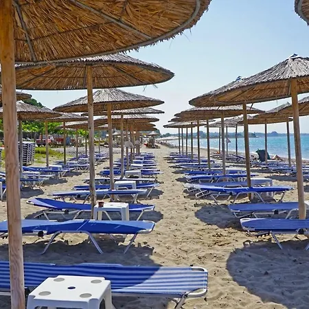 Fofo - Beautiful Sea Front With 650m2 Garden