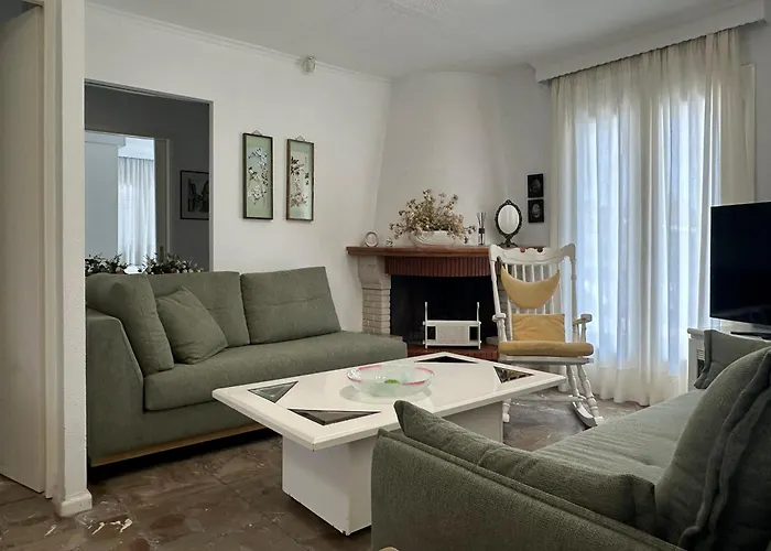 Fofo - Beautiful Sea Front With 650m2 Garden *