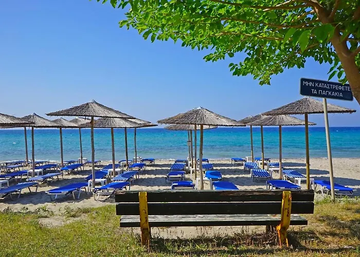 Fofo - Beautiful Sea Front With 650m2 Garden Nea Kallikrateia